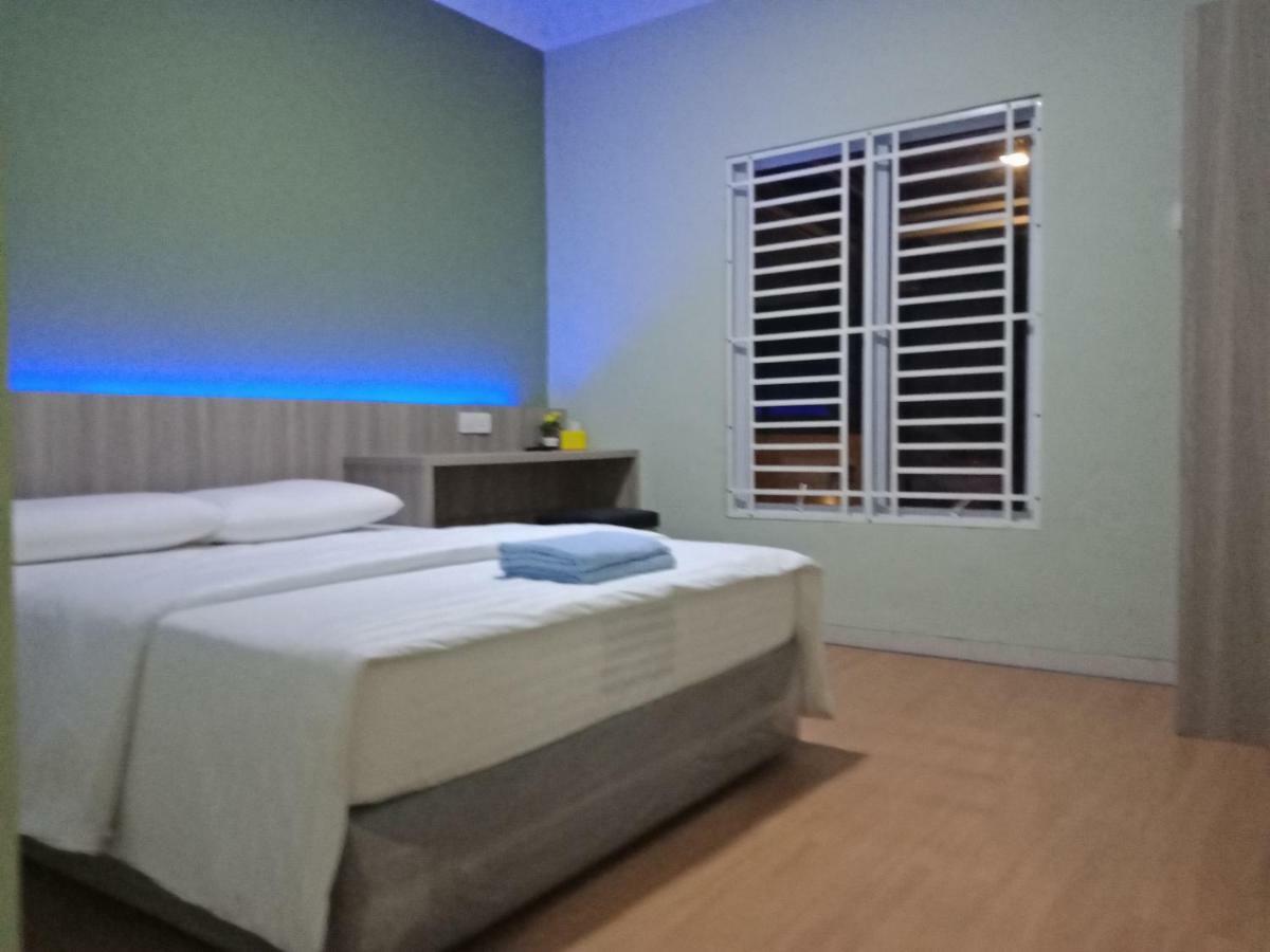 Sleeprest @ Golden Prima Otel Batam Dış mekan fotoğraf