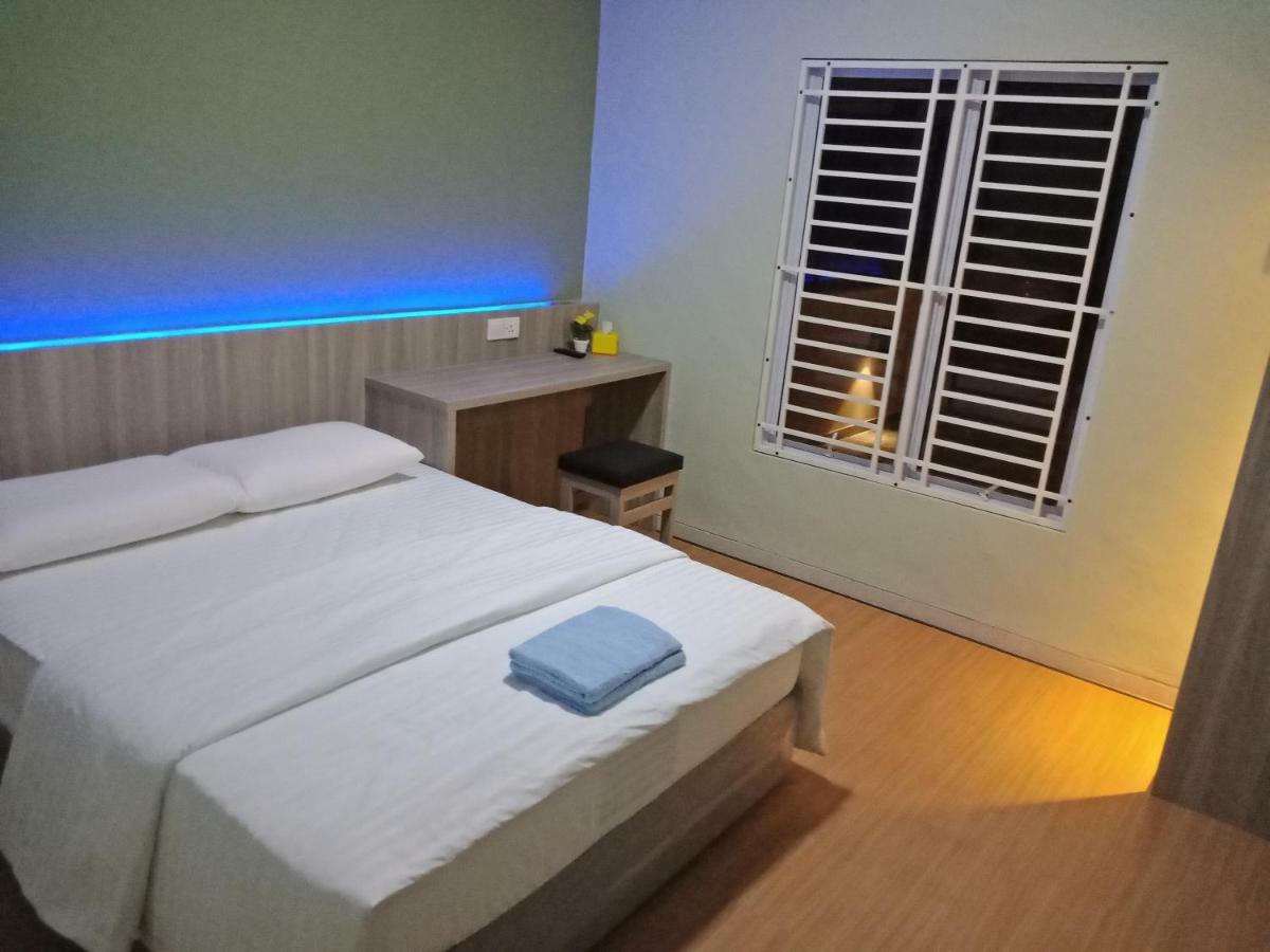 Sleeprest @ Golden Prima Otel Batam Dış mekan fotoğraf