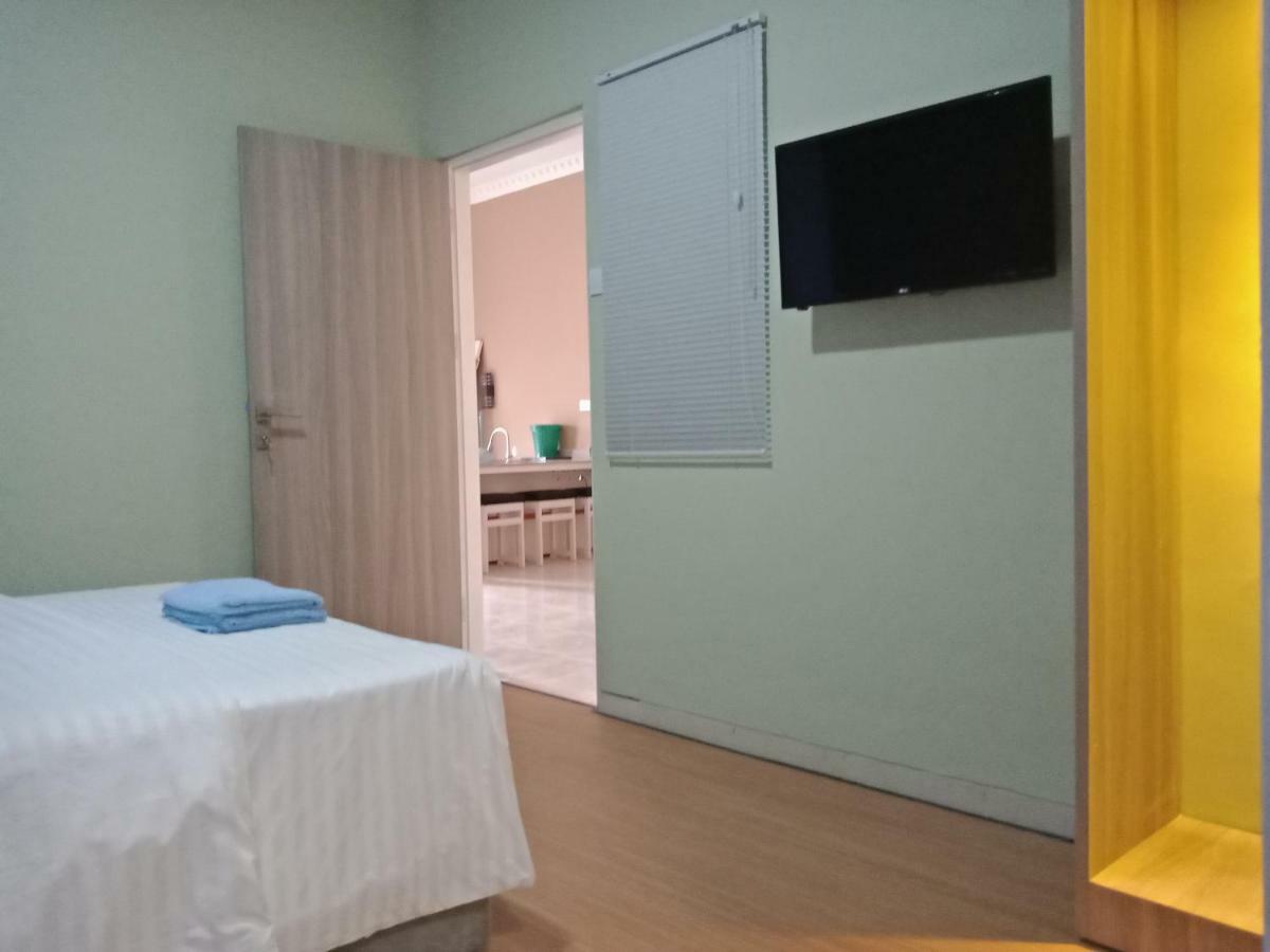 Sleeprest @ Golden Prima Otel Batam Dış mekan fotoğraf